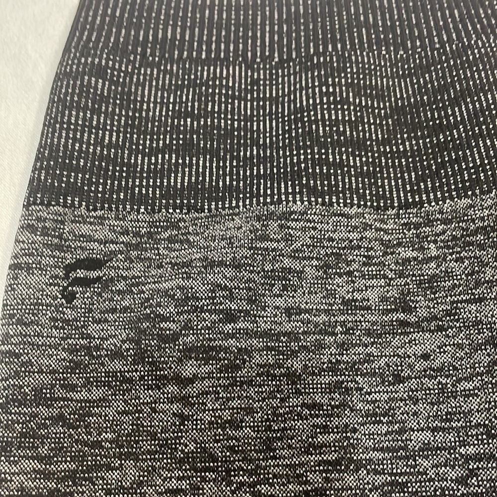 Fabletics Mid-Rise Seamless Rib 7/8 - Picture 6 of 9